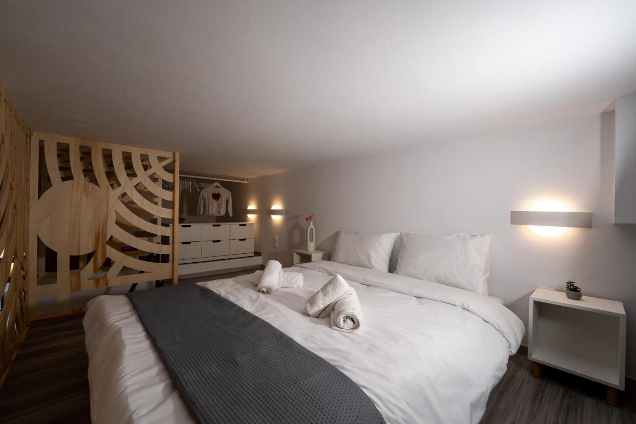 Central Suites Aegina 1 エクステリア 写真