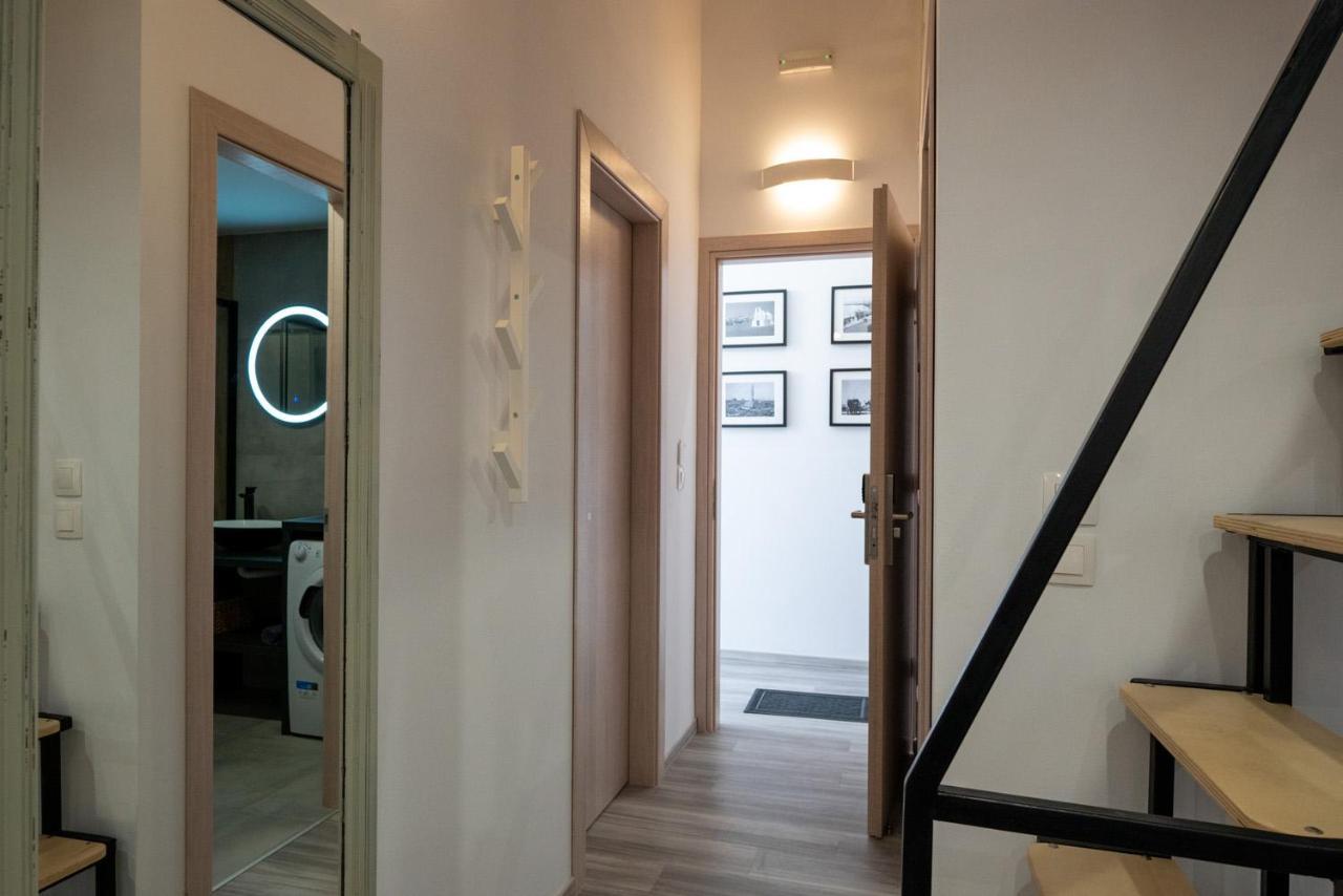 Central Suites Aegina 1 エクステリア 写真