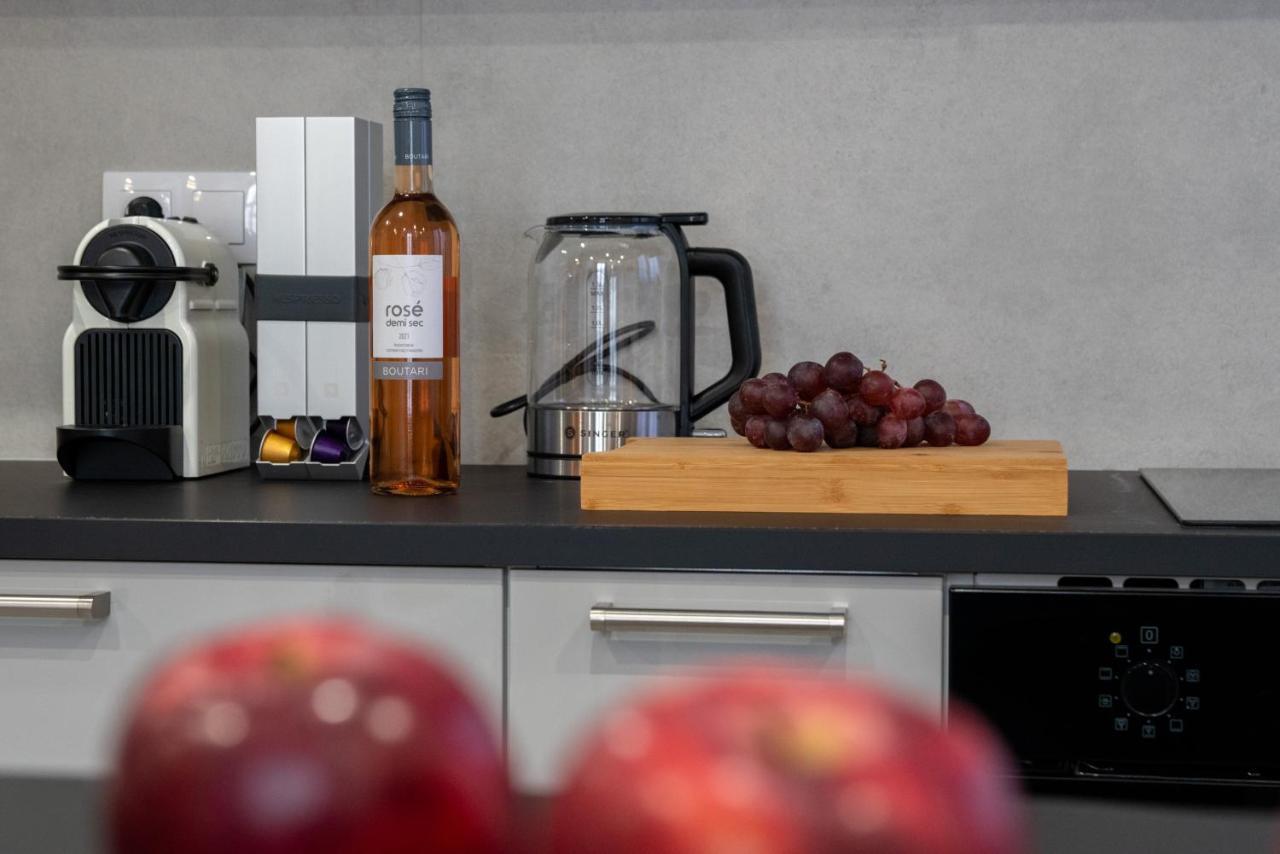 Central Suites Aegina 1 エクステリア 写真