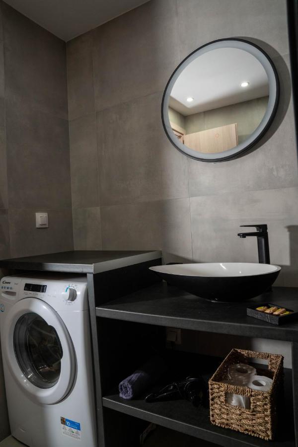 Central Suites Aegina 1 エクステリア 写真